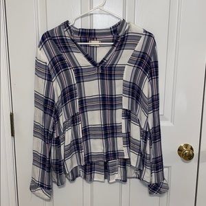 Flowy long sleeve shirt